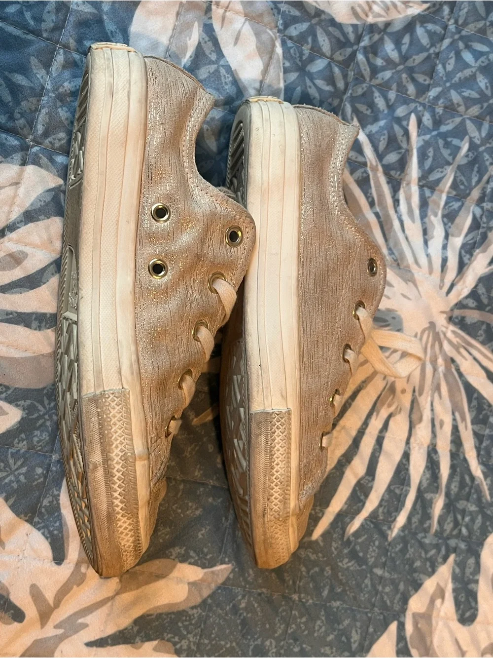 Converse Chuck Taylor All Star Low Top Metallic Gold Sneakers Sz 3
